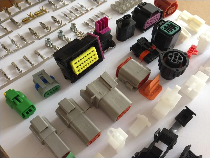 DJ7021-6.3-11 Auto Plastic Terminal Wire Connector