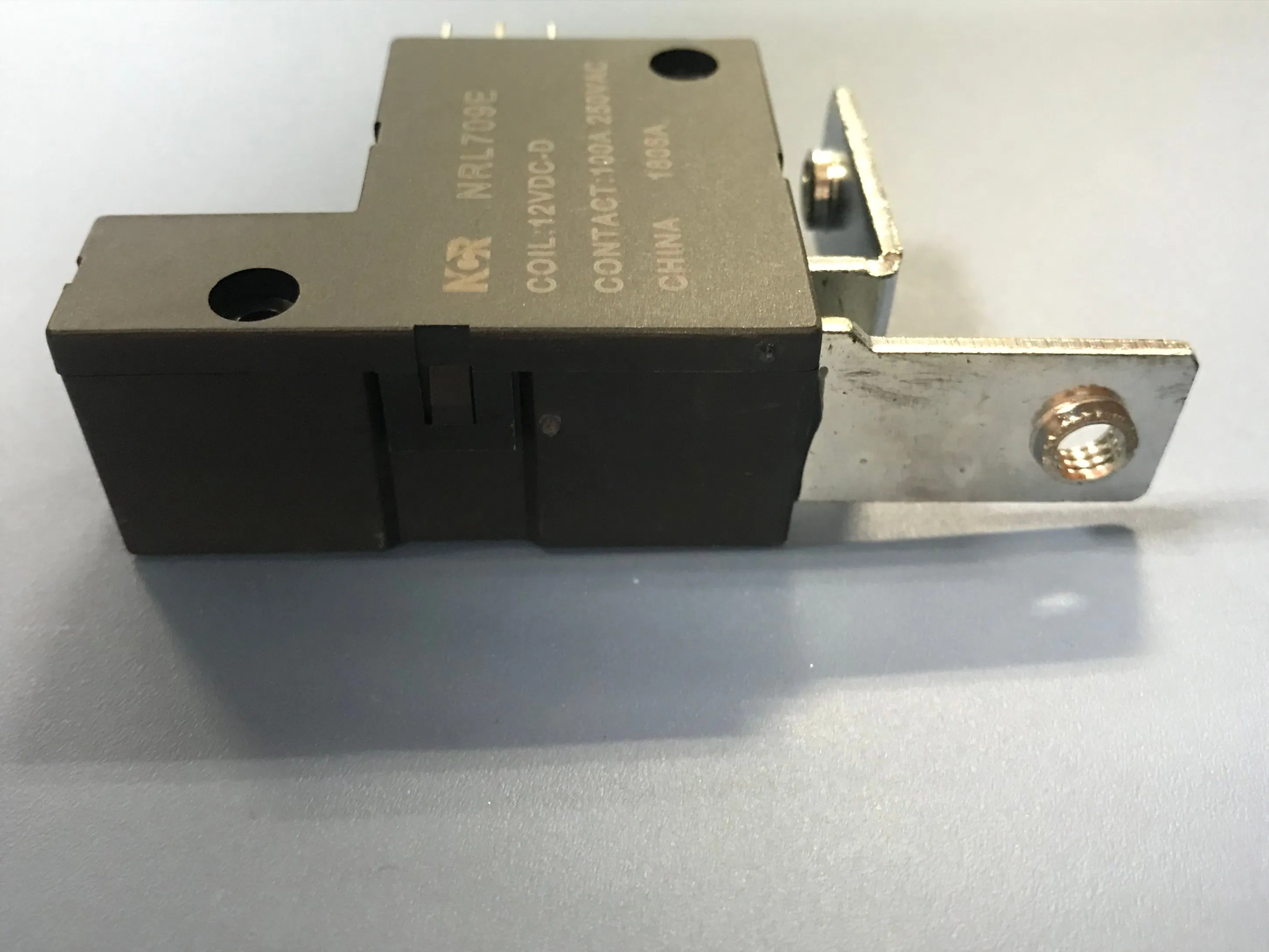 Premium Magnetic Latching Relay for Stable Operation and Durability