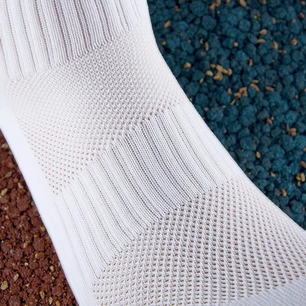 Wholesale OEM Jacquard Letter Custom Logo High Quality Athletic Men Soccer Football Sports Socks