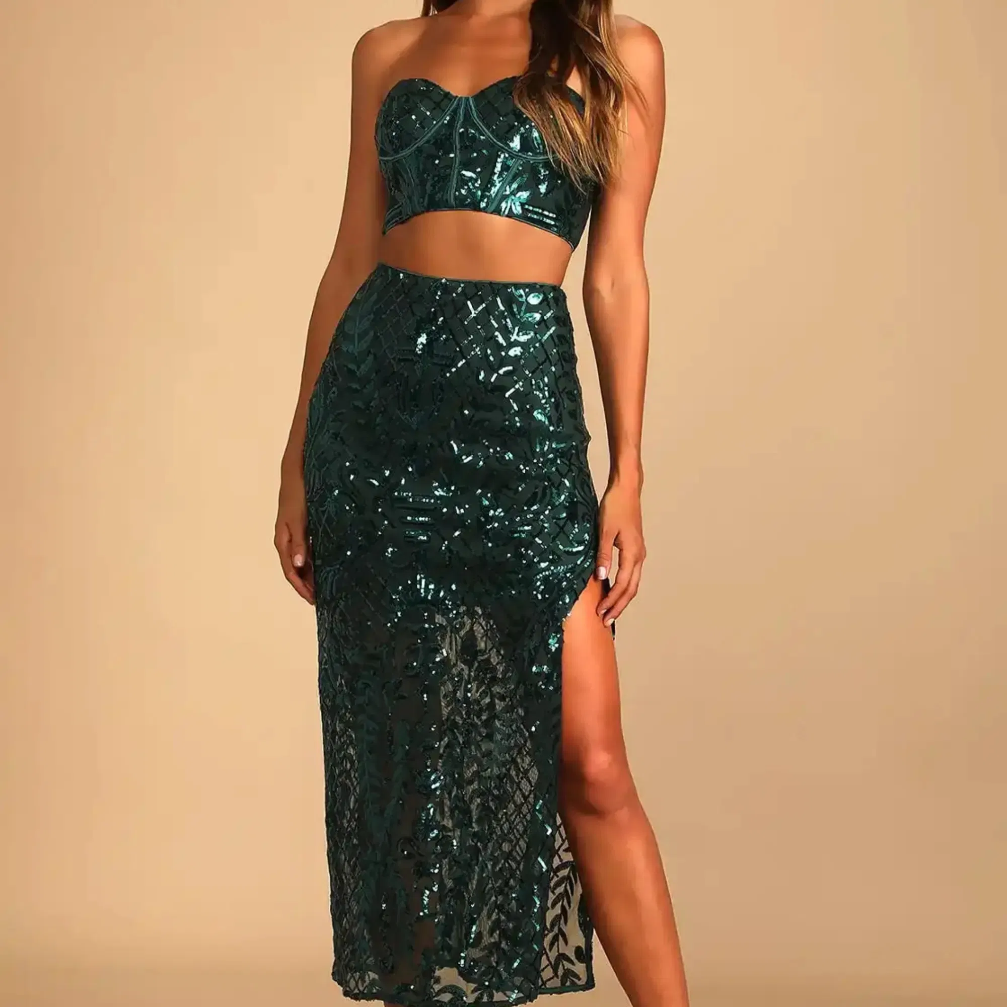 Tailor-Made Sparkle Evening Wear Ideal for Formal Occasions, Ready for Wholesale Orders