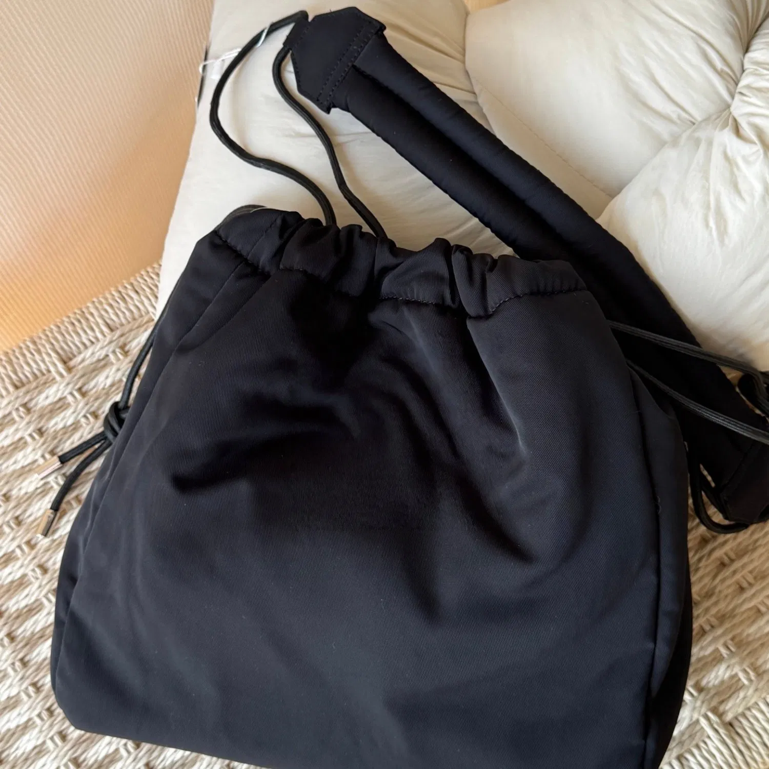 Nylon Drawstring Tote Bag Adjustable Strap Shoulder Handbag