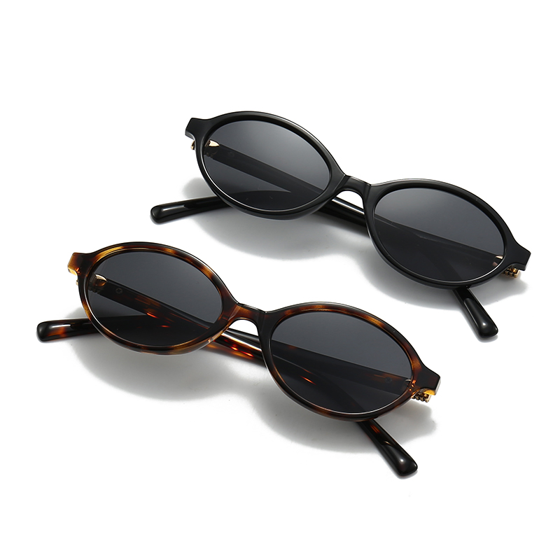 Stylish Polarized Square Sunglasses for Men - Classic Eyewear