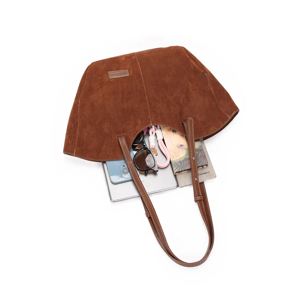 Shoulder Tote Photo 9