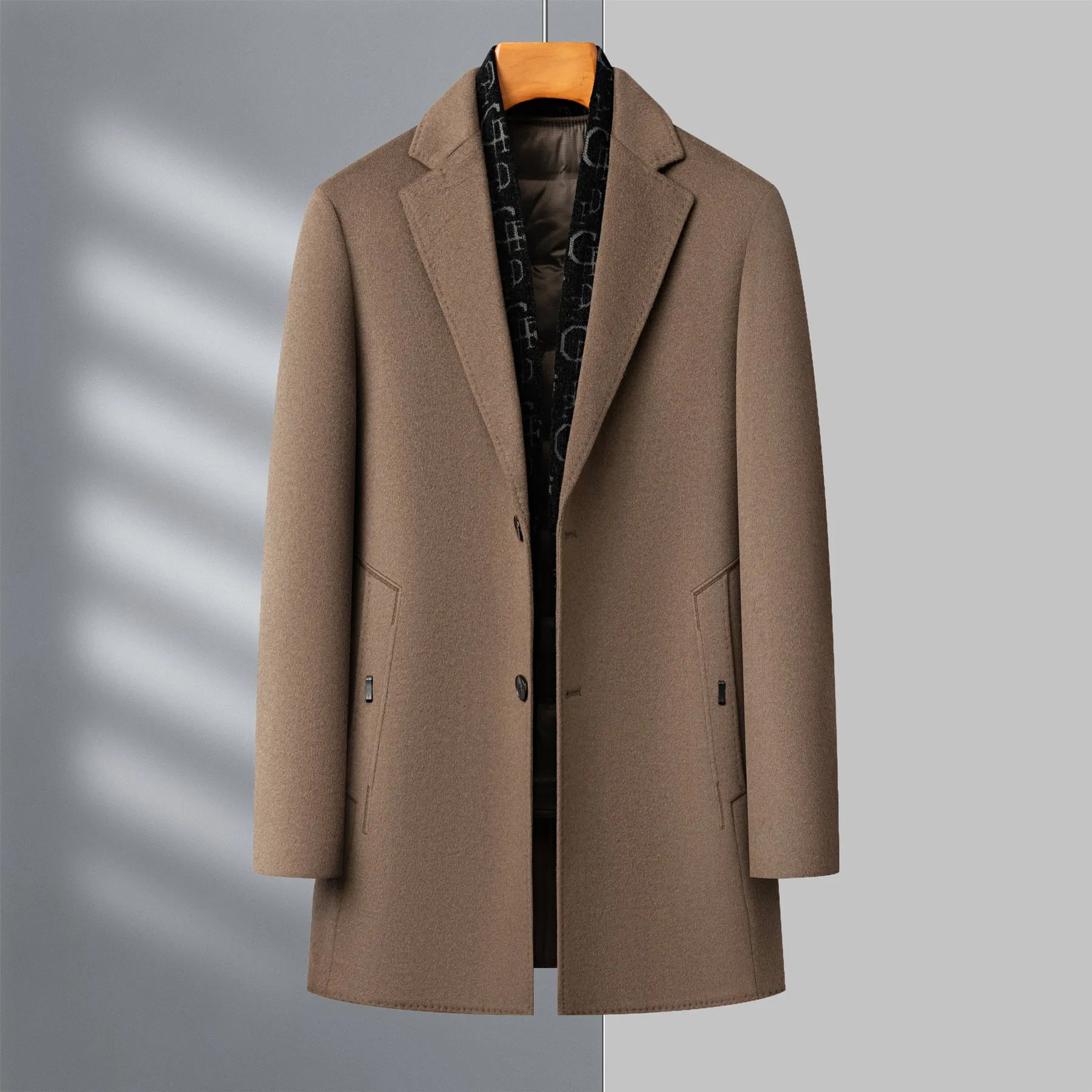 Men's Korean Fashion Denim Suit Jacket with Tailored Fit and Contrast Topstitching Men's Korean Version of Denim Outer Wear