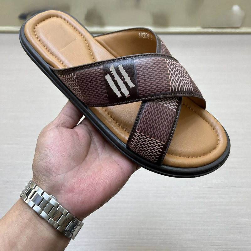 Chic Women Replica Footwear From Putian for Trendy Style