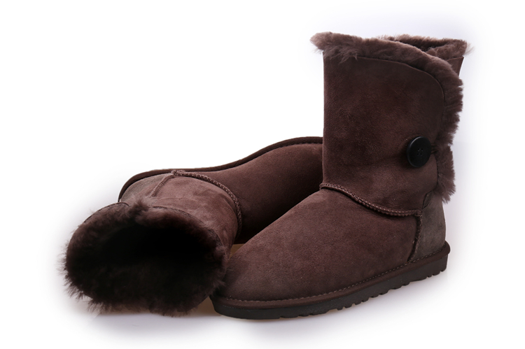 Factory Sale Genuine Sheepskin Winter Footwear for Leisure Time Men Style