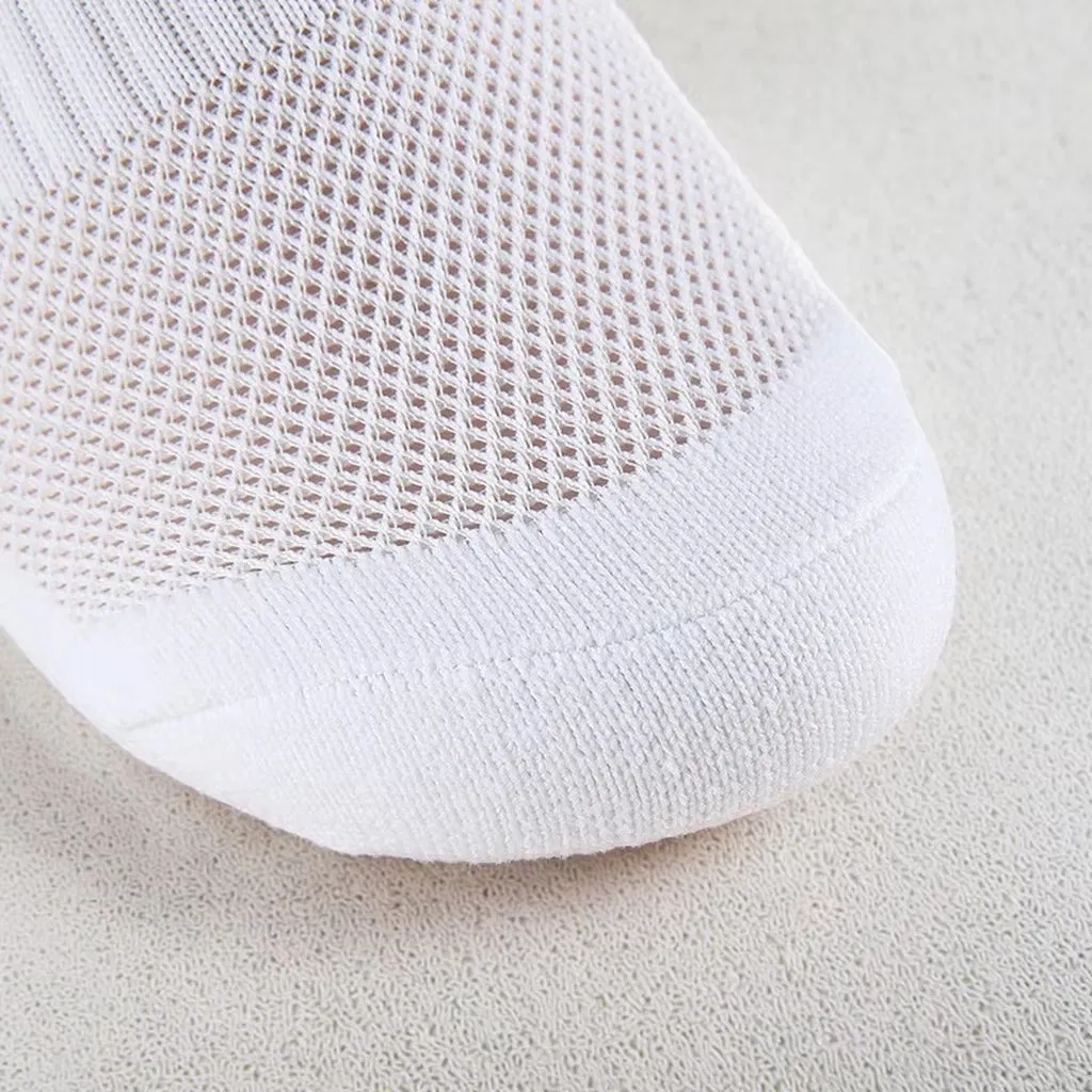 Wholesale OEM Jacquard Letter Custom Logo High Quality Athletic Men Soccer Football Sports Socks