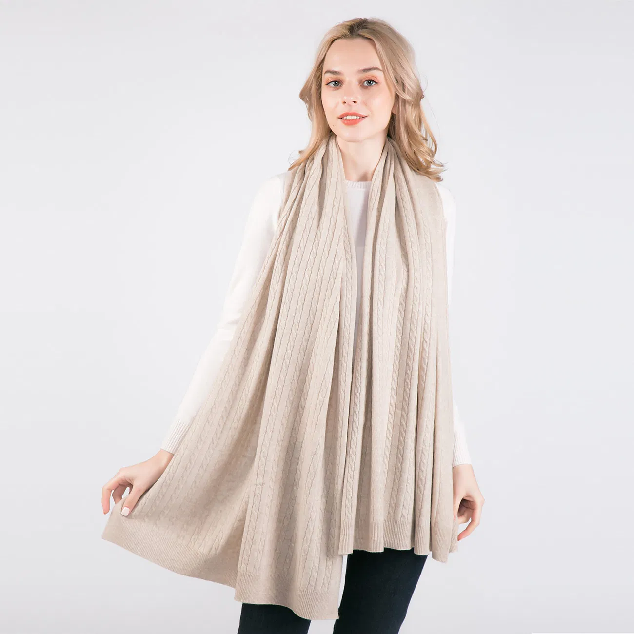 Women′ S Fashion Cable Knit Design Gorgeous 100% Cashmere Scarf Shawl