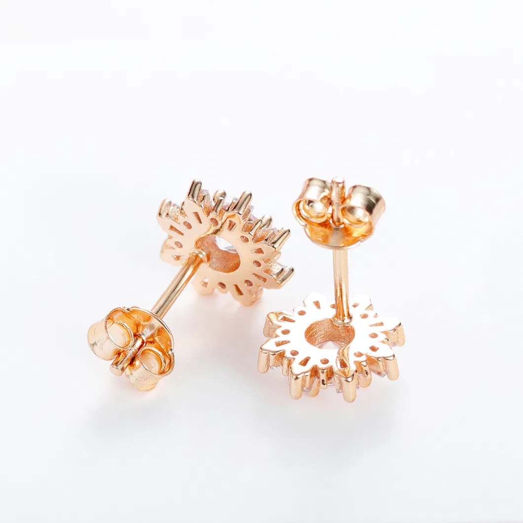 Flower Earrings Detail