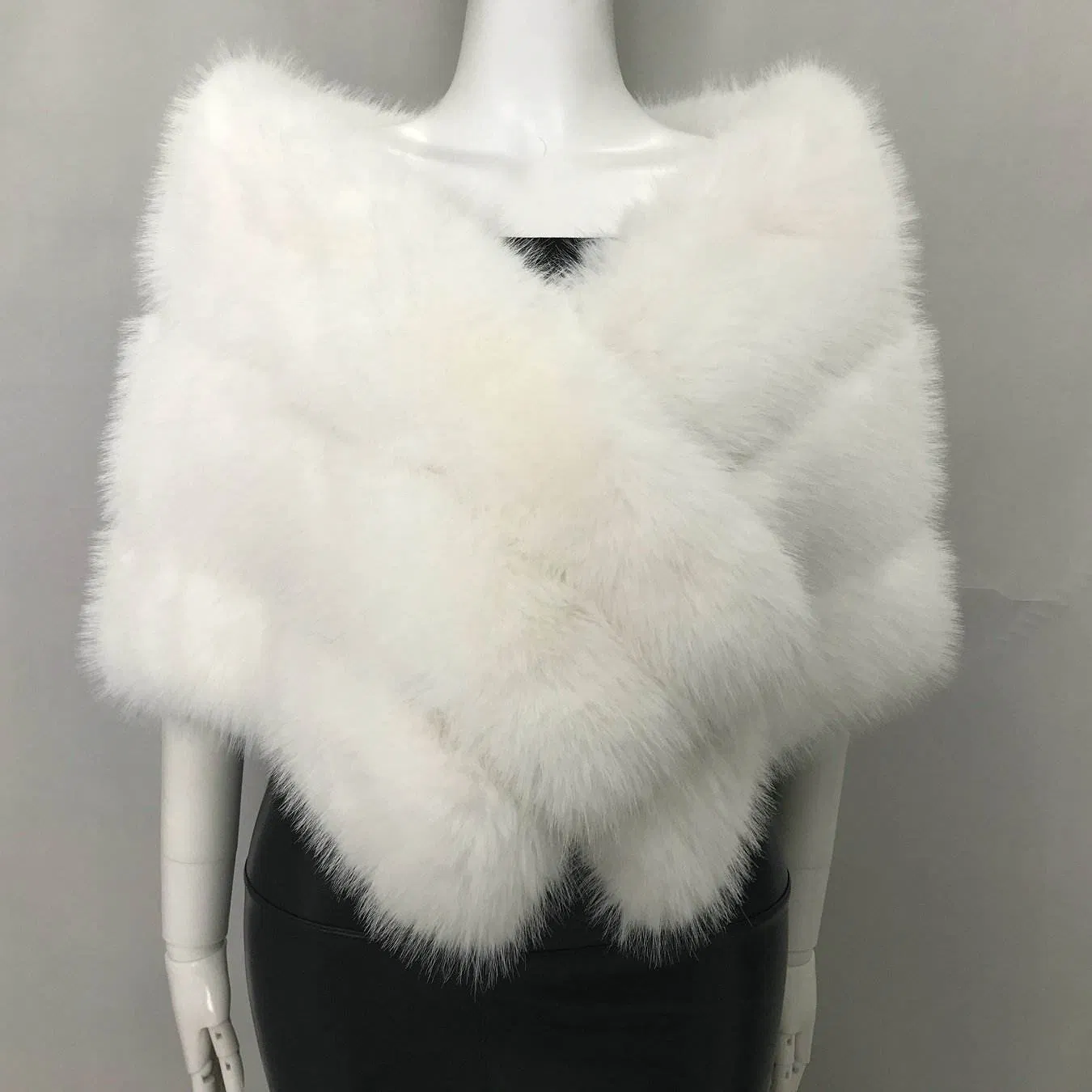 Custom Winter Fox Faux Fur Cloak for Women Luxury Wedding Bridal Shawls and Scarves