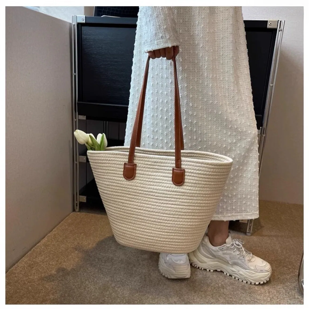 Luxury Designer Woven Straw Handbag with Leather Strap Summer Beach Travel Tote