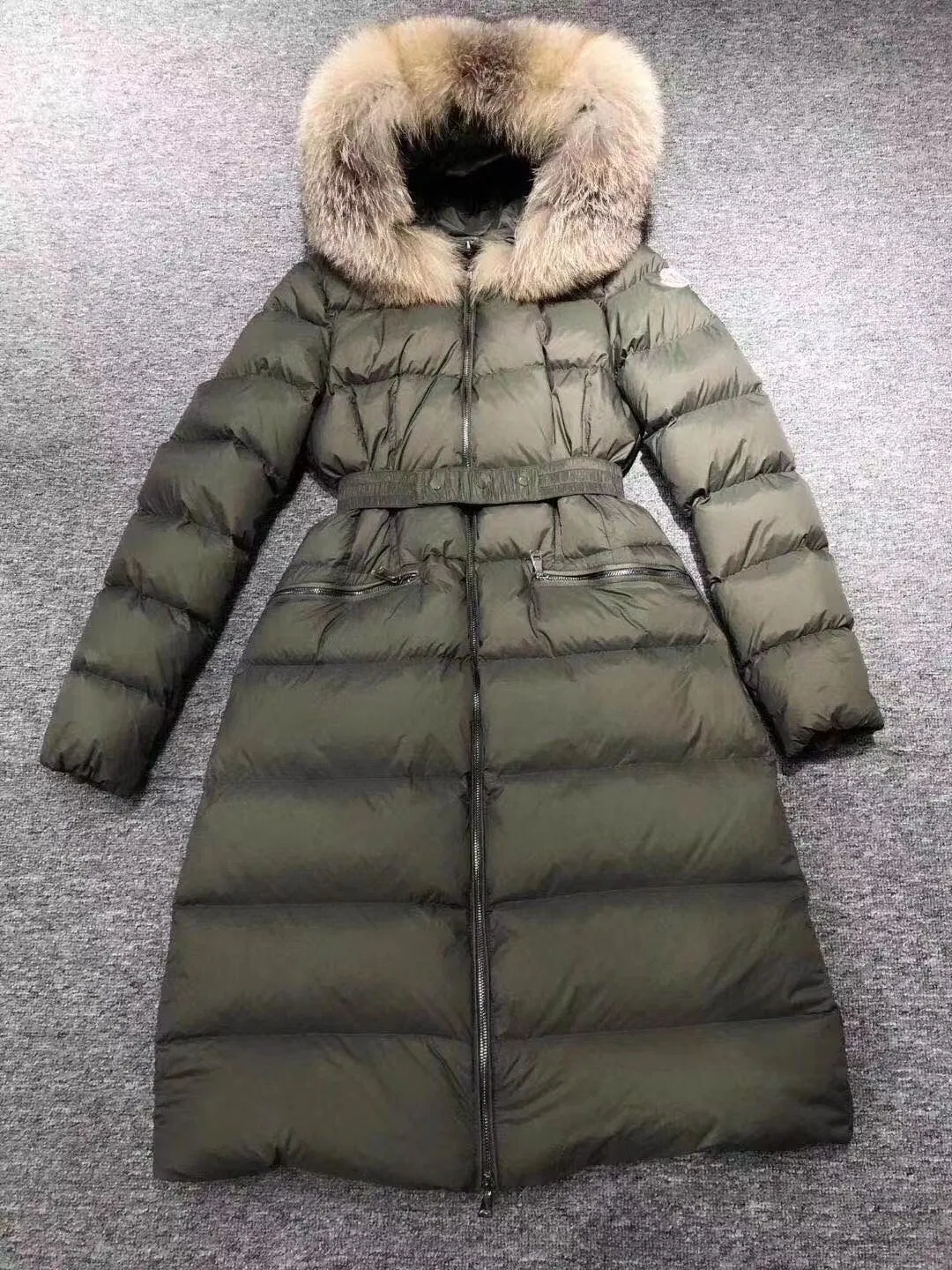 2022 New Men Women Winter Outdoor Keep Warm Luxury Brand Armygreen MID-Length Outerwear Down Jackets Fur Collar Belt Long Sleeves Coats Clothing Puffer Jacket