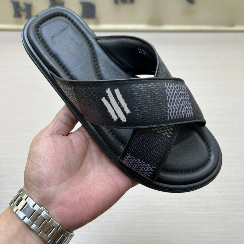 Chic Women Replica Footwear From Putian for Trendy Style