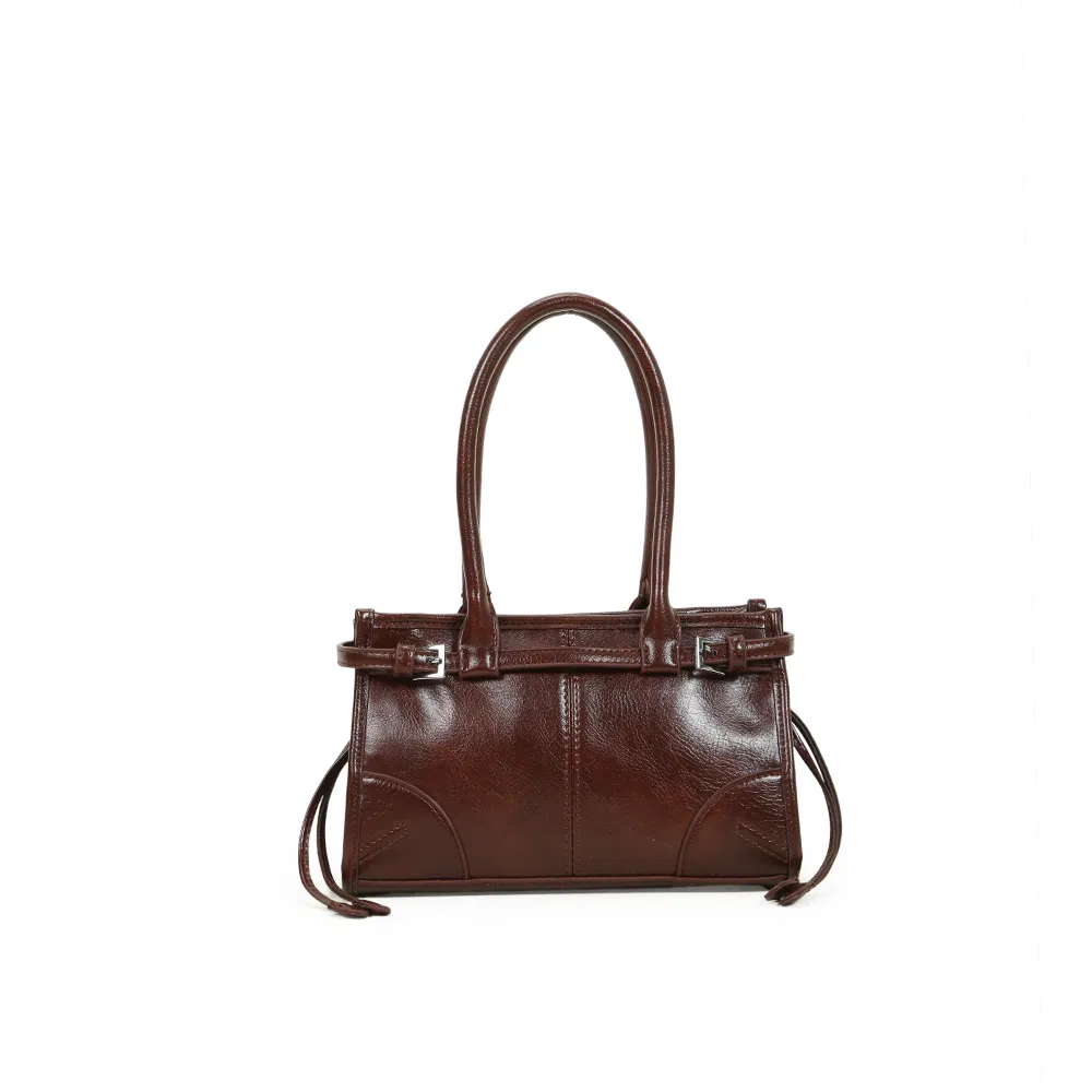 The New Boston Baguette Is a Lightweight, Luxury, Niche, High-End Armpit Commuter Tote