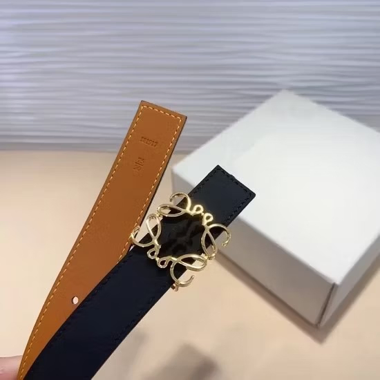Top-Tier Leather Accessory for Gift with 1: 1 Ratio Style