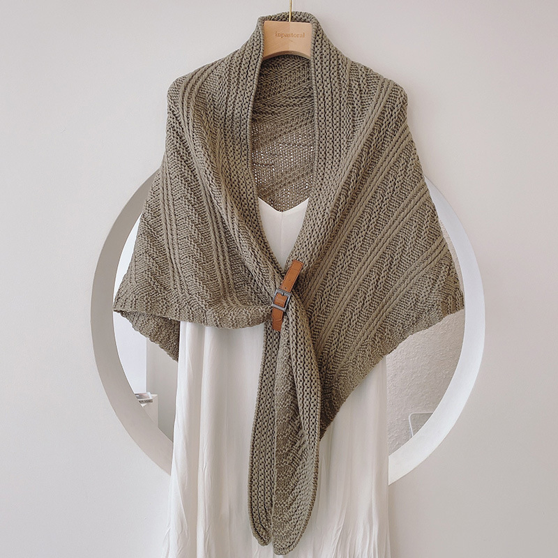 Custom Clothing Factory Women Ladies Autumn Winter Fashion Trendy Thick Knitted Sweater Scarf Cape Shawls