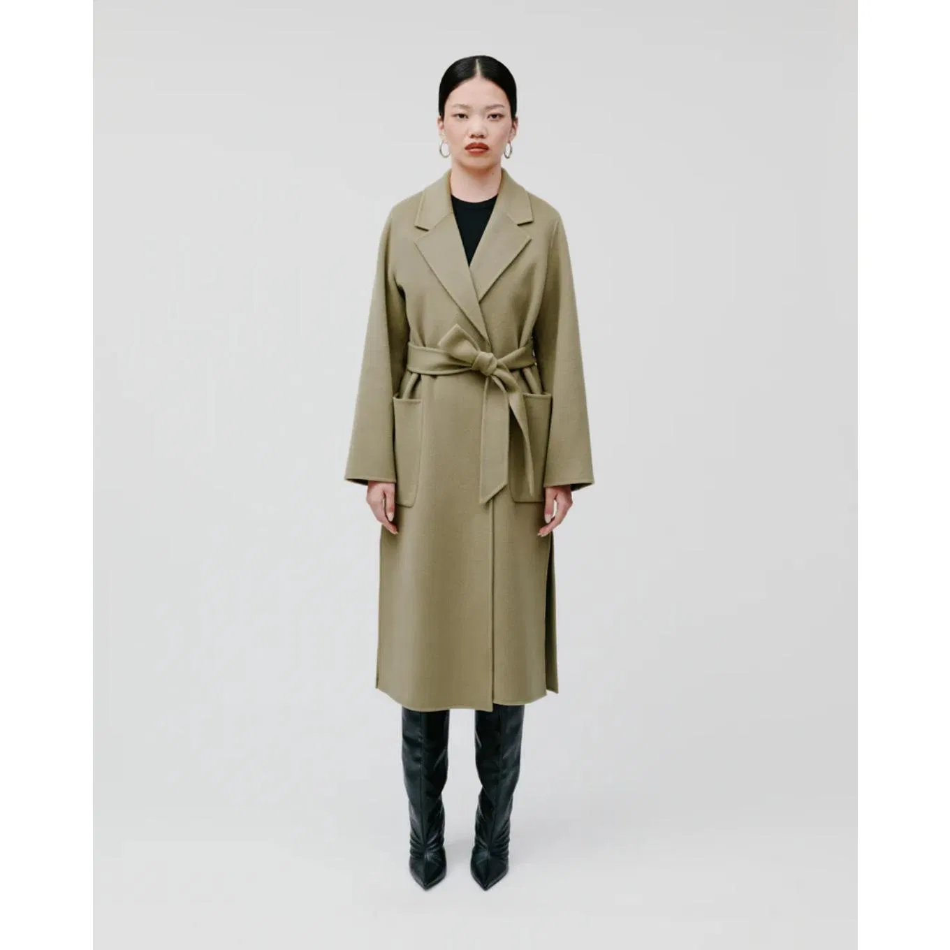 High-End Wholesale Women's Wool Coat Customized Waist Belt Open Closure Cashmere Wool Long Fit Wool Coat for Woman Winter Wear