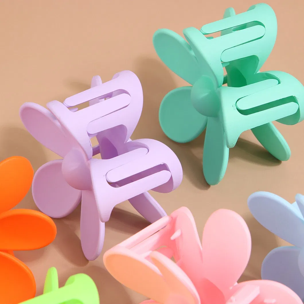 Manual Process Hair Clip