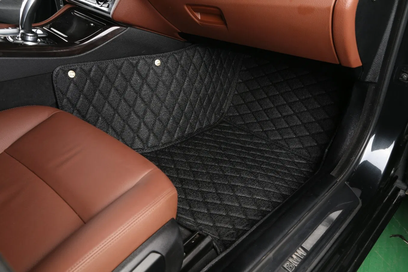 Hand Sewing Factory Directly Sales Luxury Diamond Leather 5D 7D Non Slip Car Mat Mats Car Accessories for Women