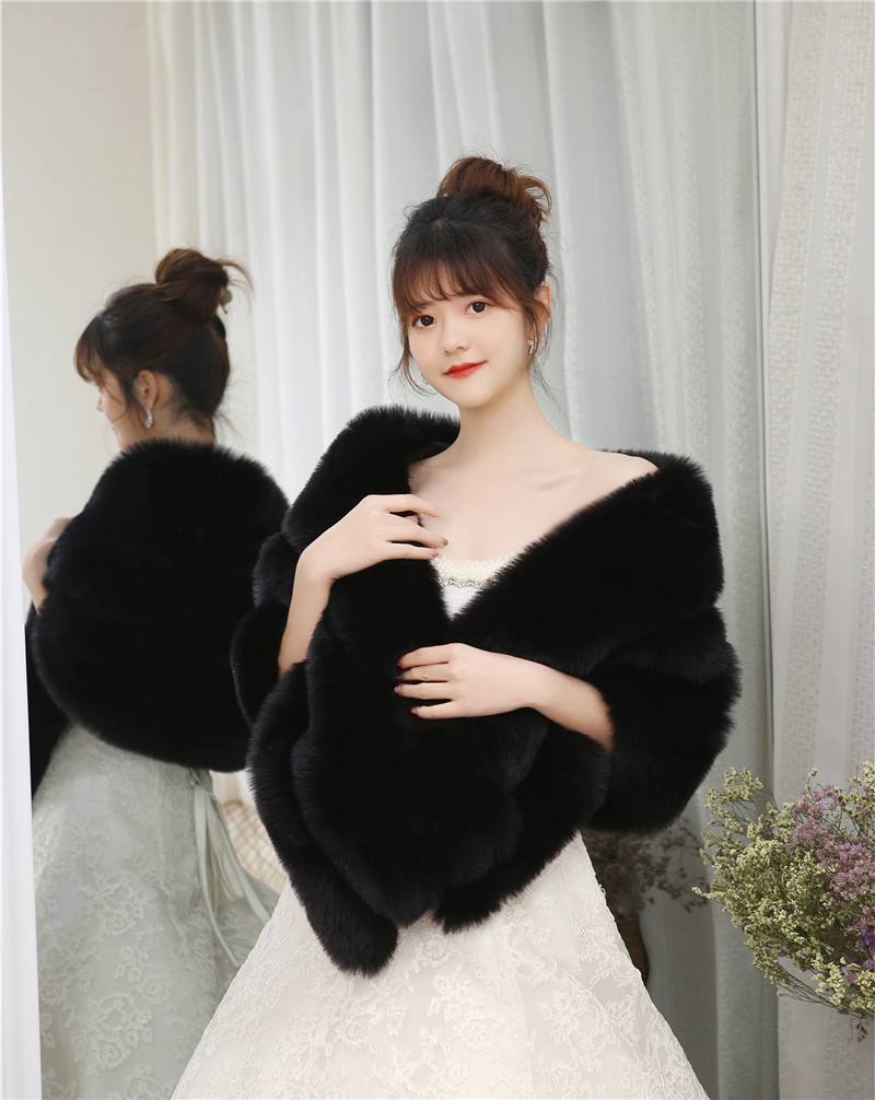 Custom Winter Fox Faux Fur Cloak for Women Luxury Wedding Bridal Shawls and Scarves