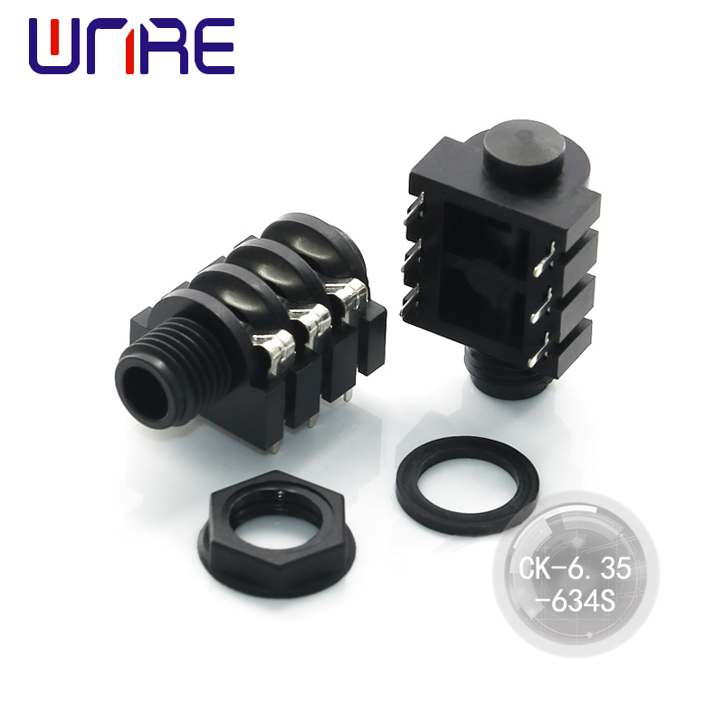 Microphone input port