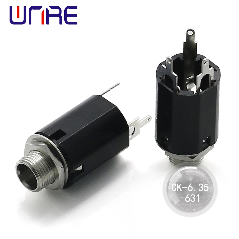 3-pin headphone socket