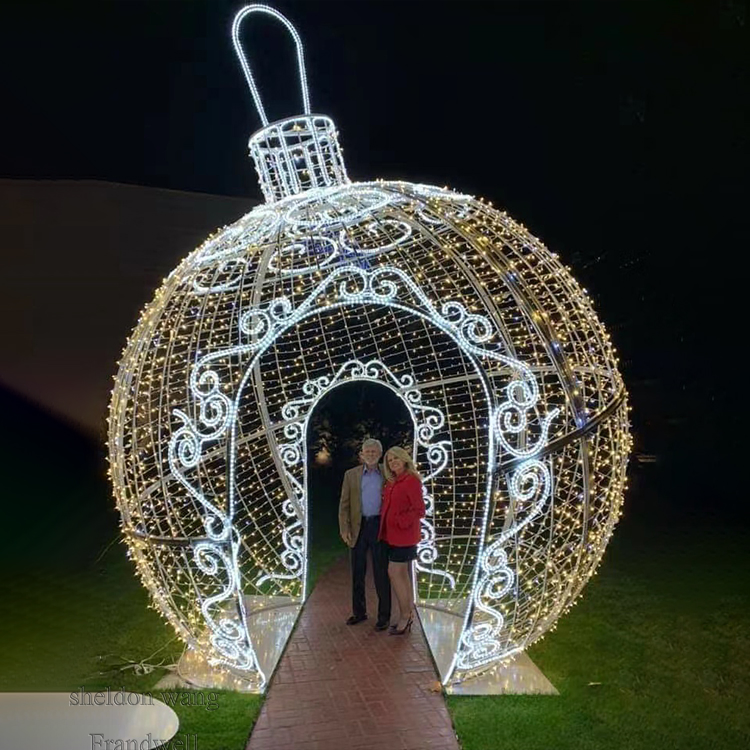 10FT Cheaper Durable Bauble Christmas Tunnel Decoration for Christmas Season