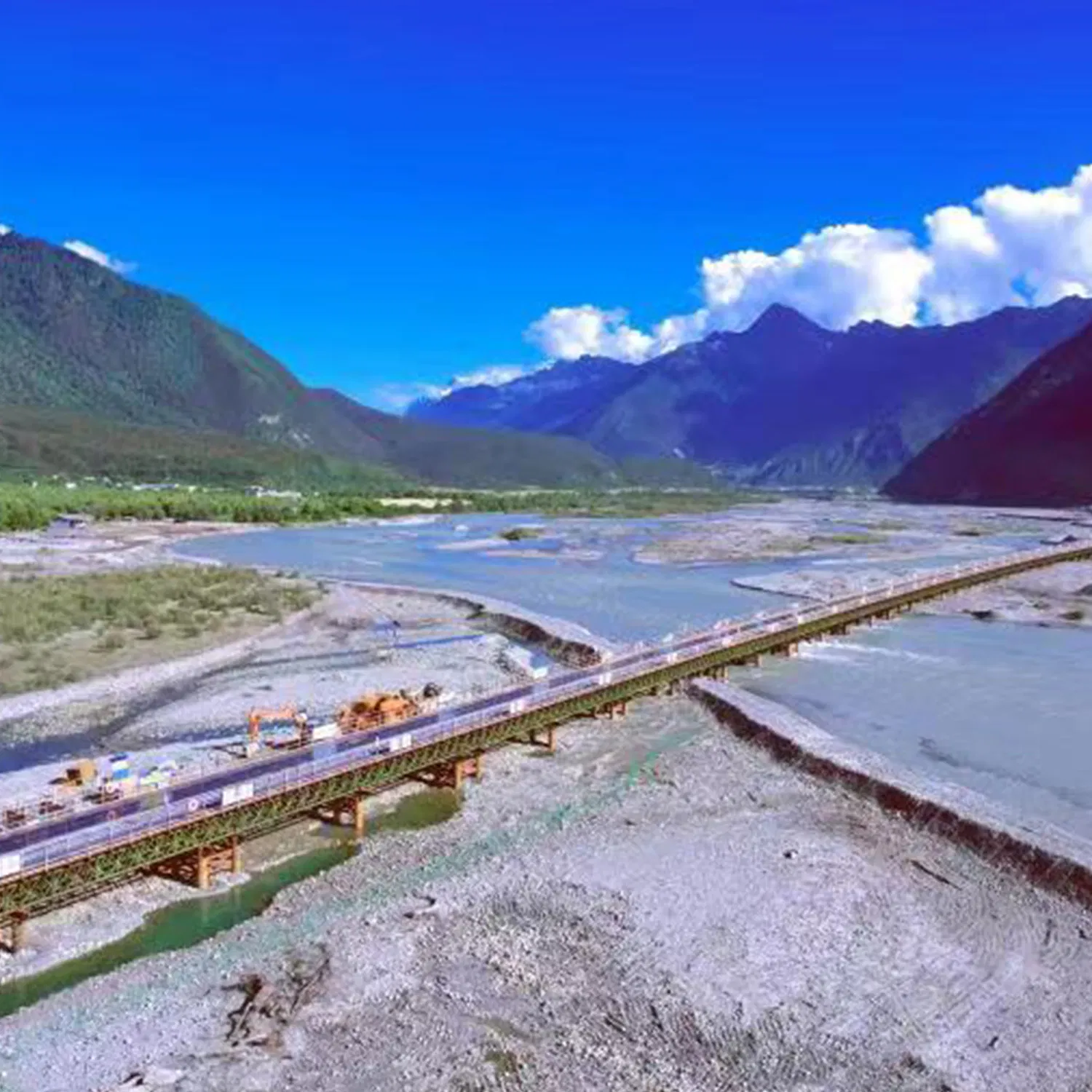 Prefabricate Pedestrian Metal Frame Steel Double Truss Large Span Bridge