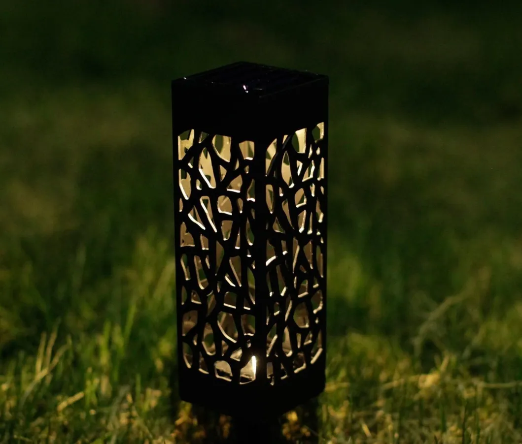 Solar Lawn Light Detail 5