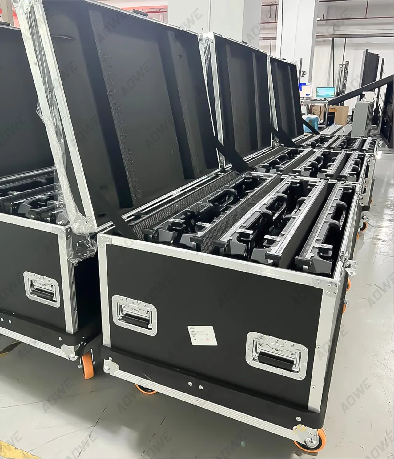 Outdoor Die-Casting Aluminum P2.6 P2.9 P3.9 LED Screen Display for Festival Celebrations,