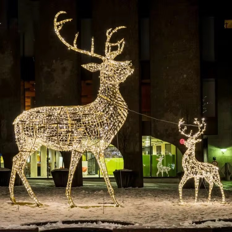 LED Reindeer Light