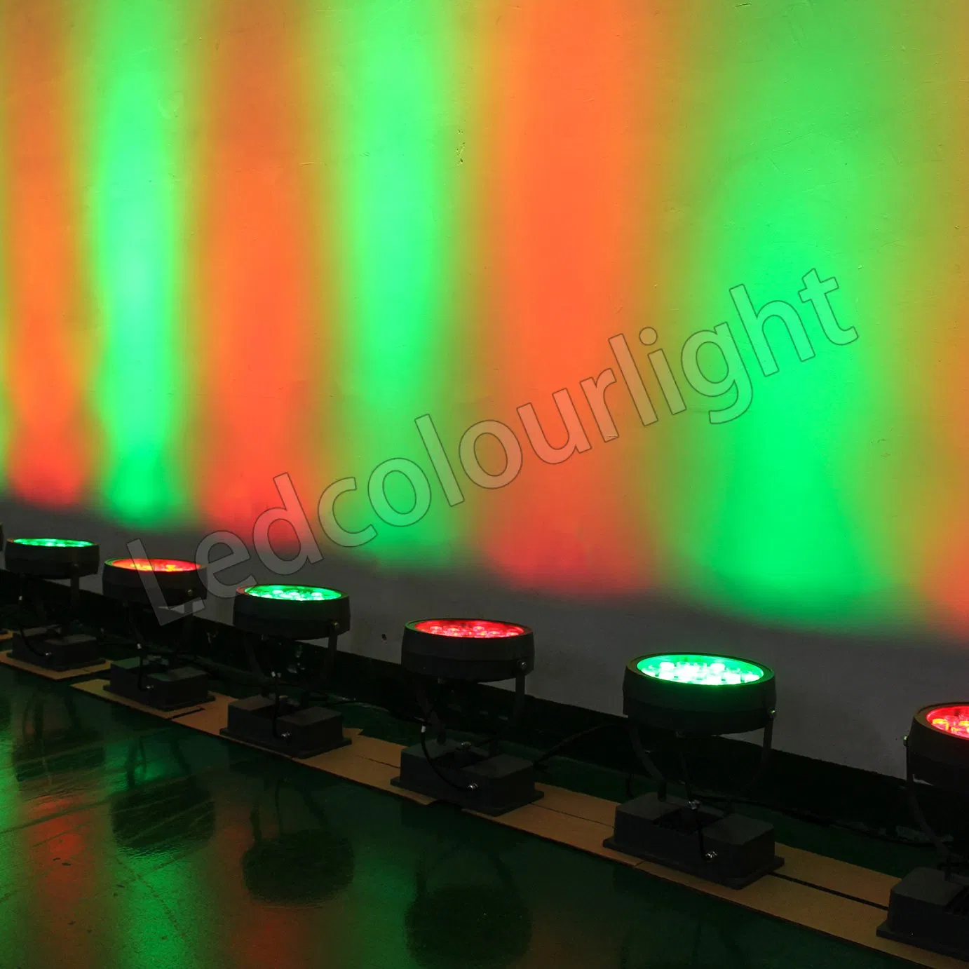 IP65 Useful for Lighting Hire Companies for Use on Tours Festivals Large Events 36W RGB LED City Color IP65 Flood Light DMX Pixel PAR Light