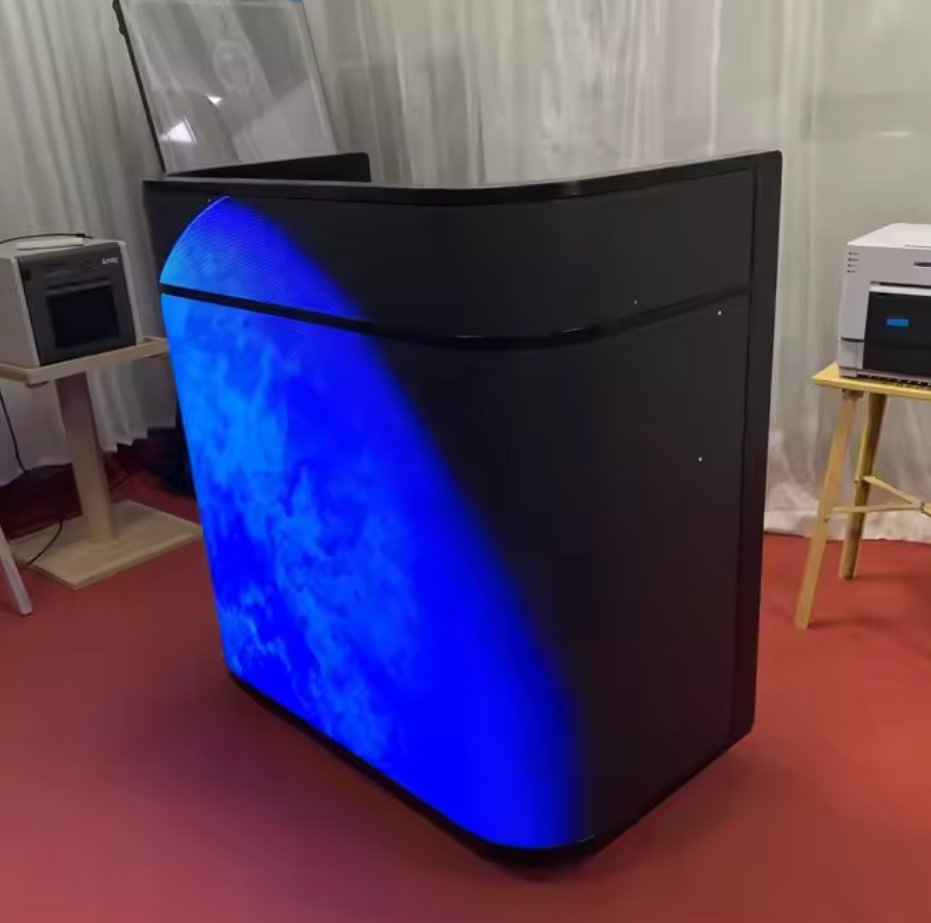 Customized P1.25 P1.5 P1.86 P2 P2.5 Gob Front Desk LED Display Full Color Music Festival