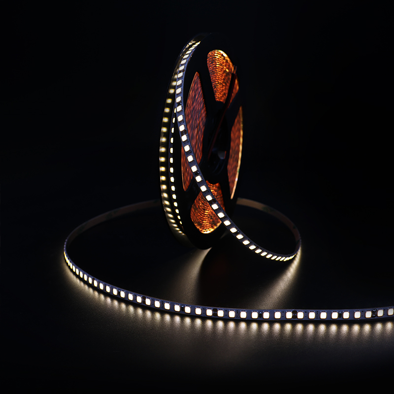 High Brightness 2835 196LEDs 6W/M Flexible LED Strips