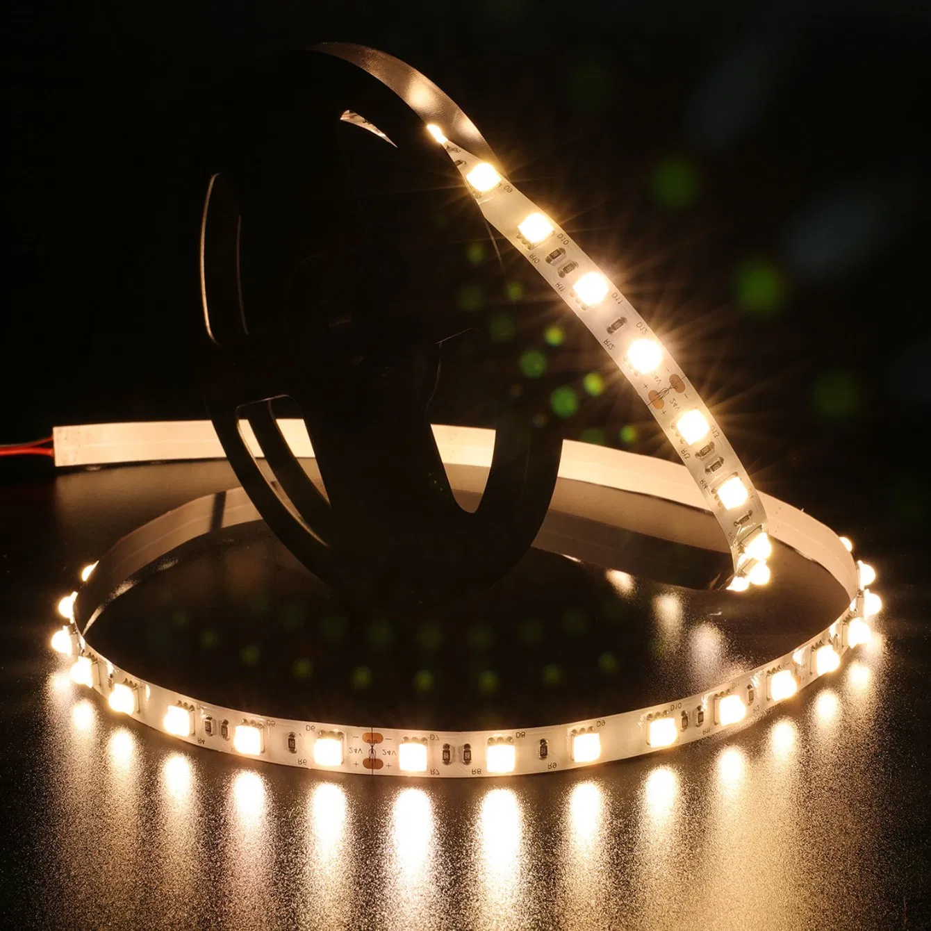 14.4W 60LEDs/M White Color 6000K 5050SMD LED High Bright Strip with LENS