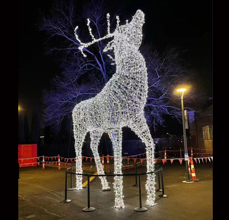 New Year Christmas Reindeer Light Holiday Festival Decoration LED Reindeer Sleigh Light LED Lights for Decoration String Deer