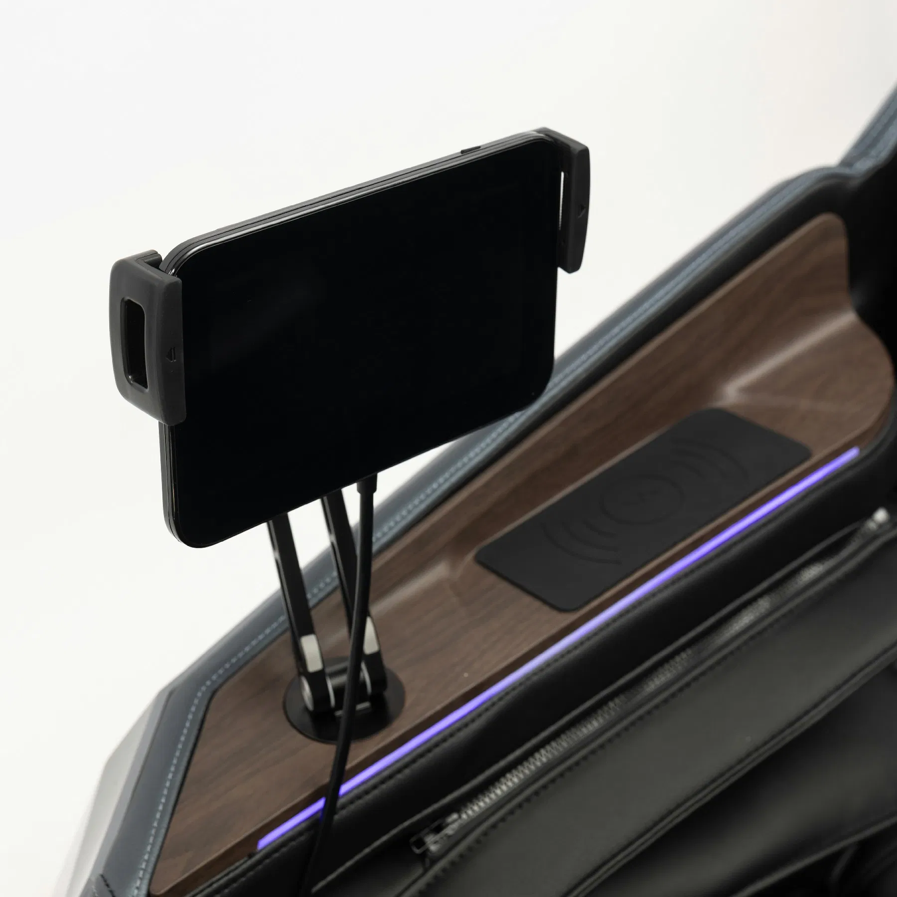 Recliner Massage Chair SL Track 4D Manipulator Full Body Airbags Heating Zero Gravity Adjustable Angle for Sitting and Lying Relaxation