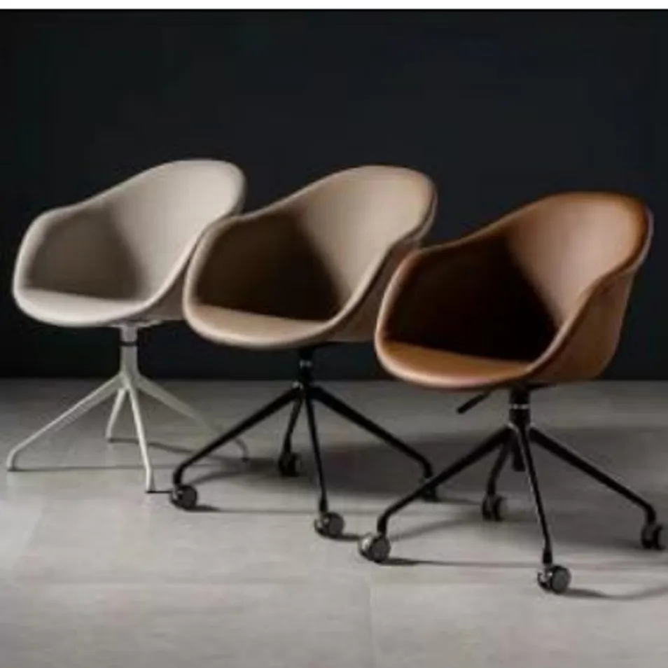 Modern Office Chair Display 2