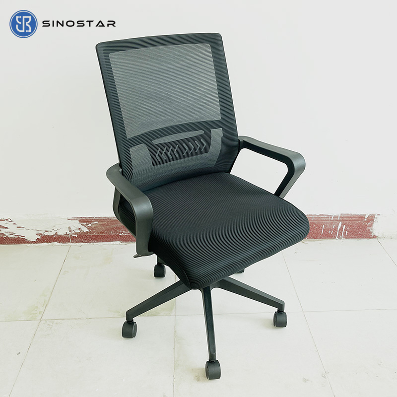 Commercial-Grade Adjustable Task Chair for Prolonged Office Use with Lumbar Support