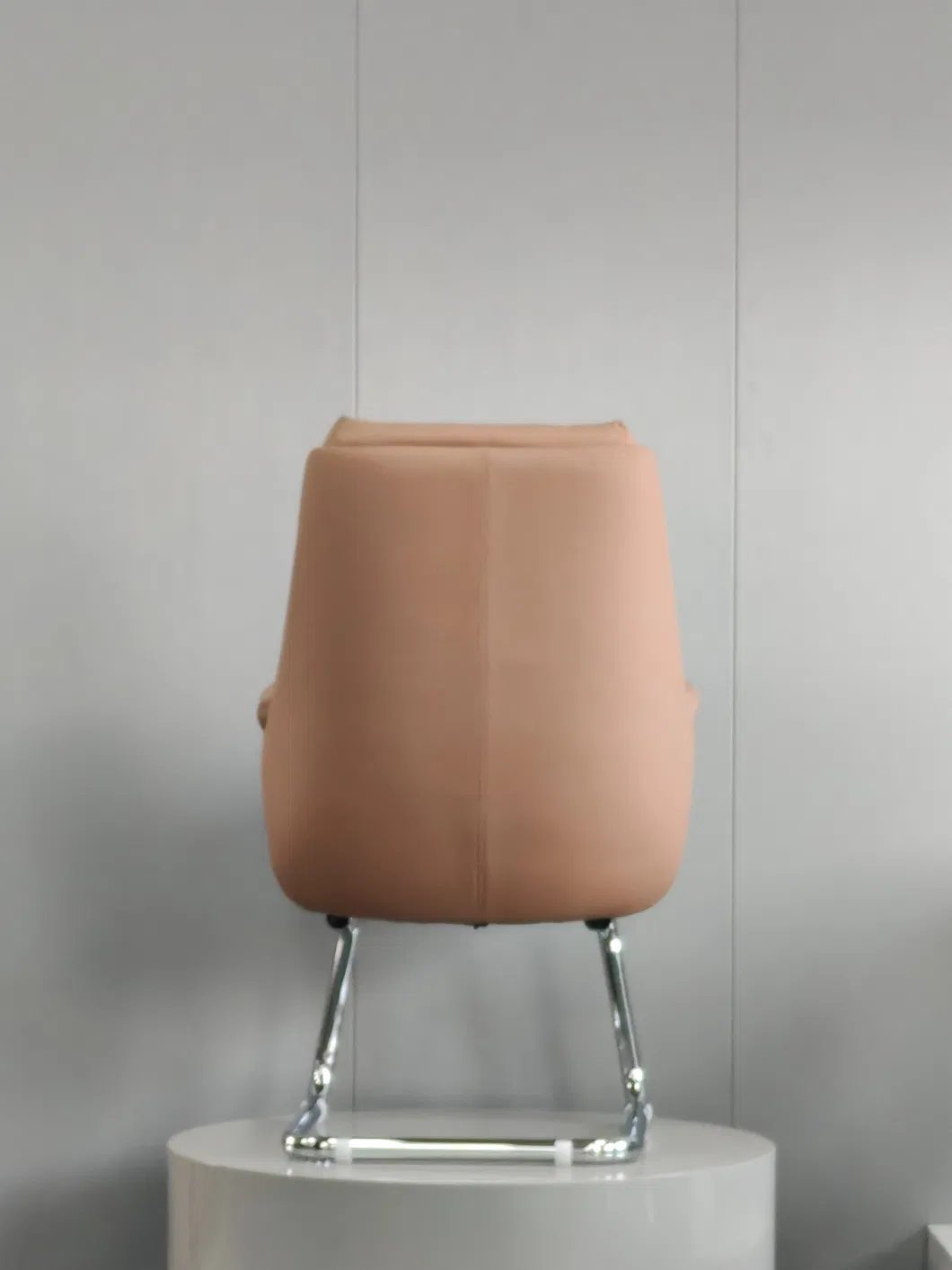 Office Managerial Chair Detail 4