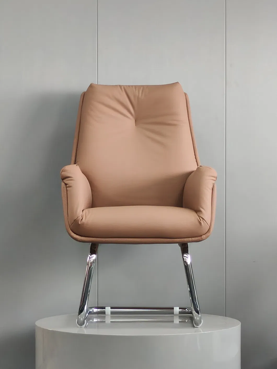 Office Managerial Chair Detail 2