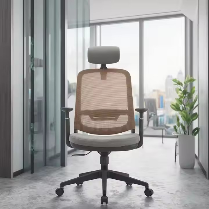Stylish Executive Desk Chair with Breathable Mesh Design