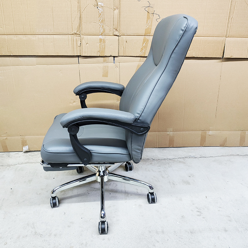 Adjustable Managerial Office Chair with Tilt Tension Control and Padded Armrests
