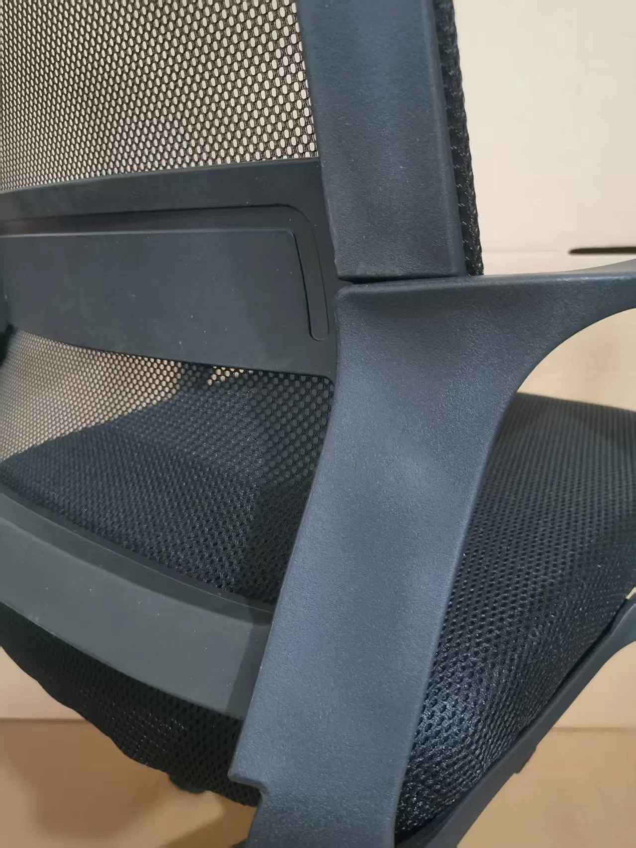 High Back Mesh Executive Swivel Office Chair with Neck Pillow