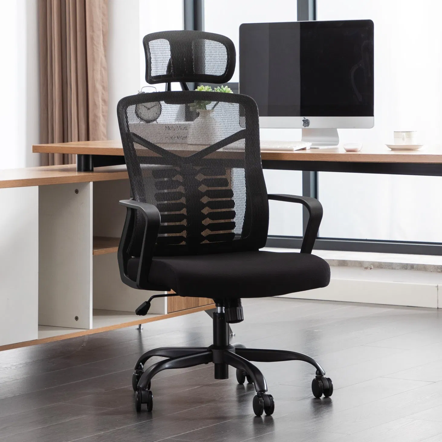 Wholesale Market High Back Comfy Ergonomic Mesh Office Chair with Lumbar Support