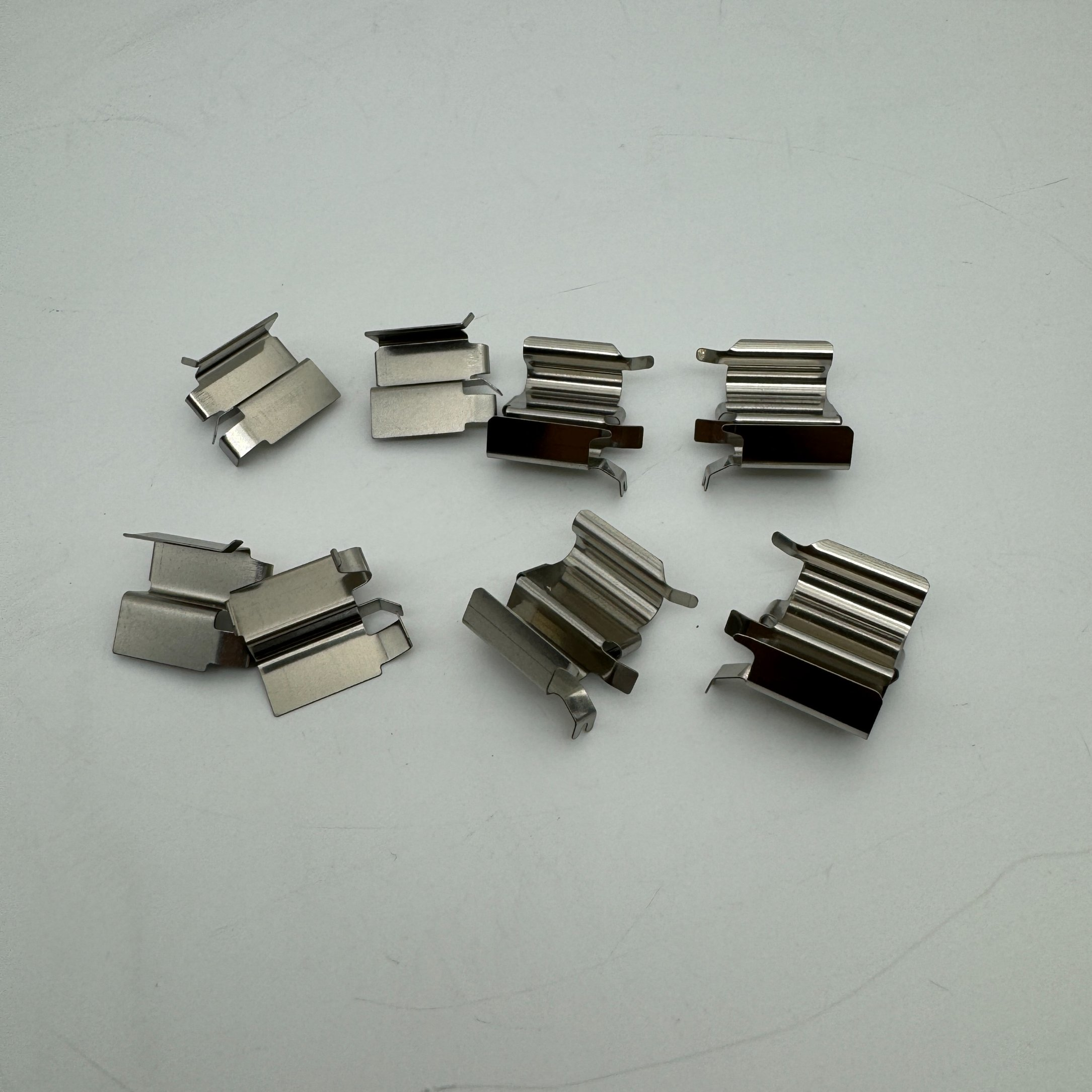 Brake Pad Anti-Rattle Clip Set Fitting Kit Disc Brake Hardware Kits 04947-42040