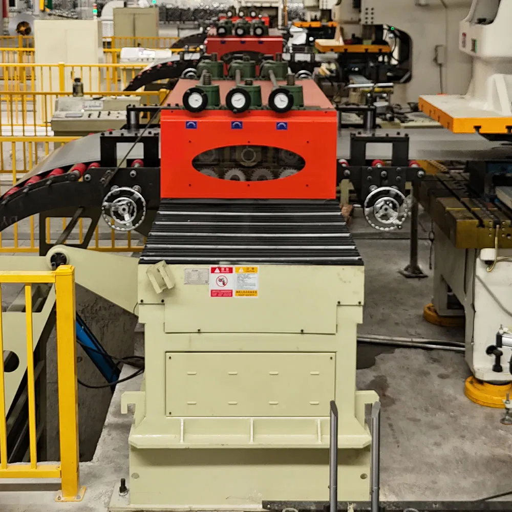 Sx1600X4.5mm Large-Scale Oscillating Blanking Line for Brake Disc Production