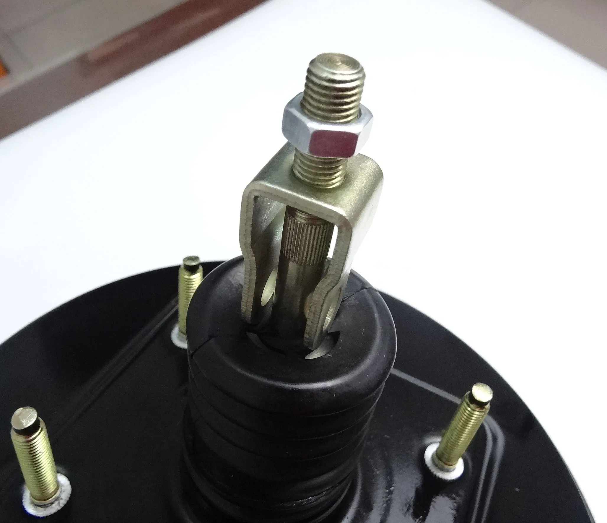 Power Brake Booster for Toyota Hilux Vigo (RHD) Ln165 44610-3D720