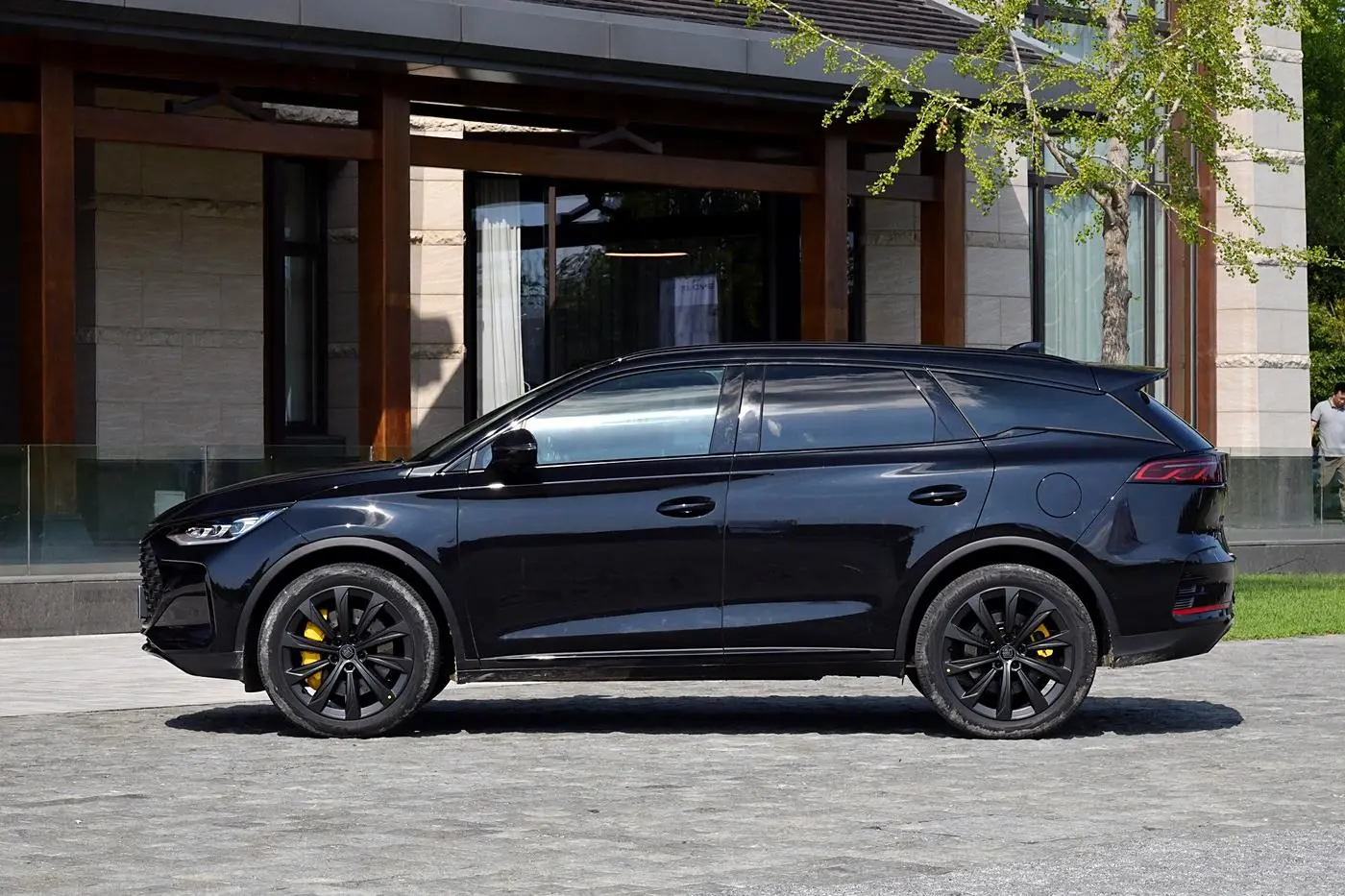 Best China Hot Selling New Energy Vehicles Byd Tang Long Range Electric Cars-black Suppliers, Service