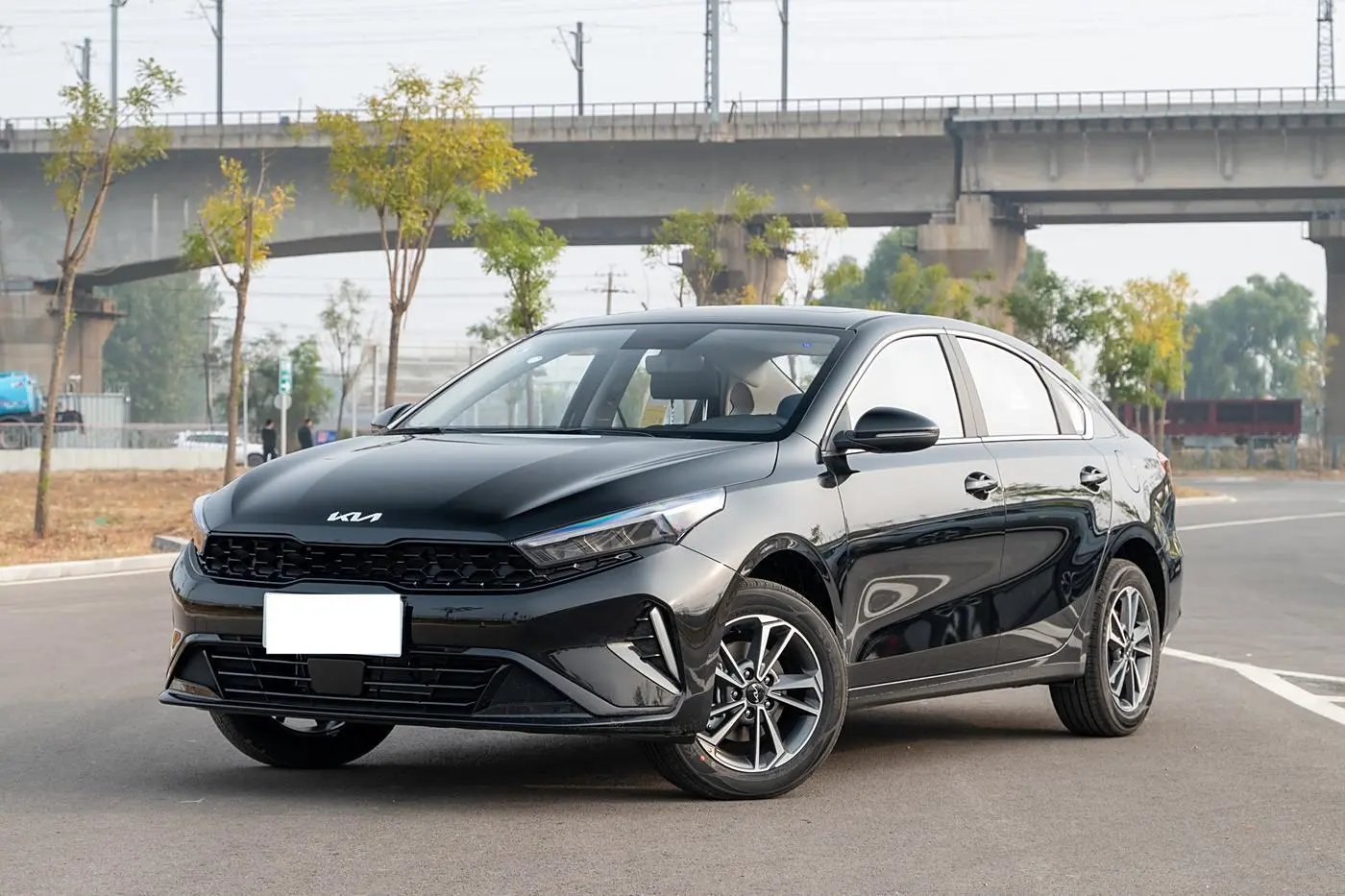 Best Sedan gasoline cars KIA k3 Good quality and low price cars Exporter, Service